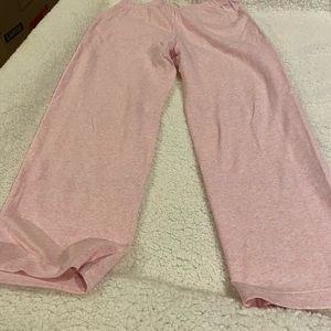Women’s medium loose fit pink sweatpants